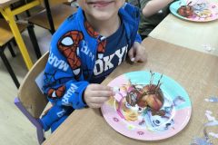 6a76ff09-040b-47bb-be07-eeca6be6512f