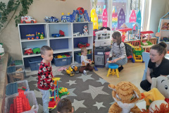 8a810f09-97ff-42b5-ac10-bbdb4872a953