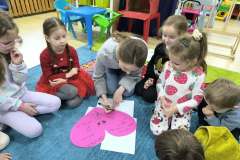 b6844e5b-abf1-4abc-ba8d-8c81f7ab1281