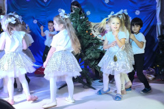 d282d919-1af6-403e-b3a8-fa9c45cd78fd